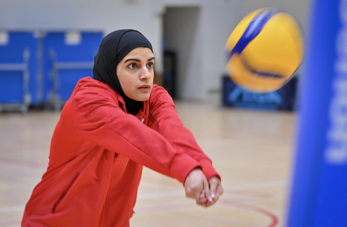 لاعبة منتخب الإمارات للكرة الطائرة ندوى الصوان.  — تصوير م. سجاد