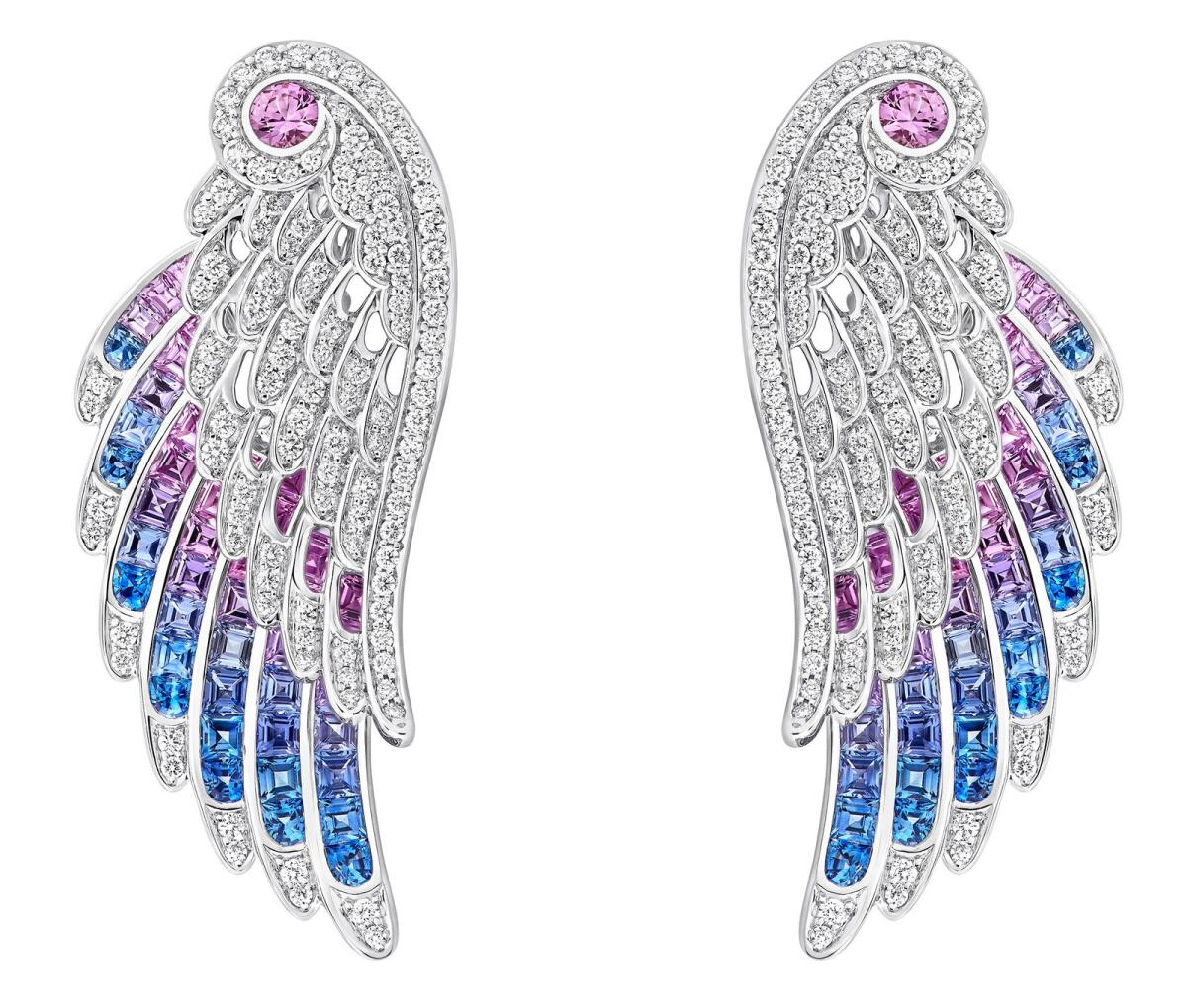 احتفلي بالعيد مع أقراط Wings Embrace Bird of Paradise المتدلية من Garrard.  135,000 درهم