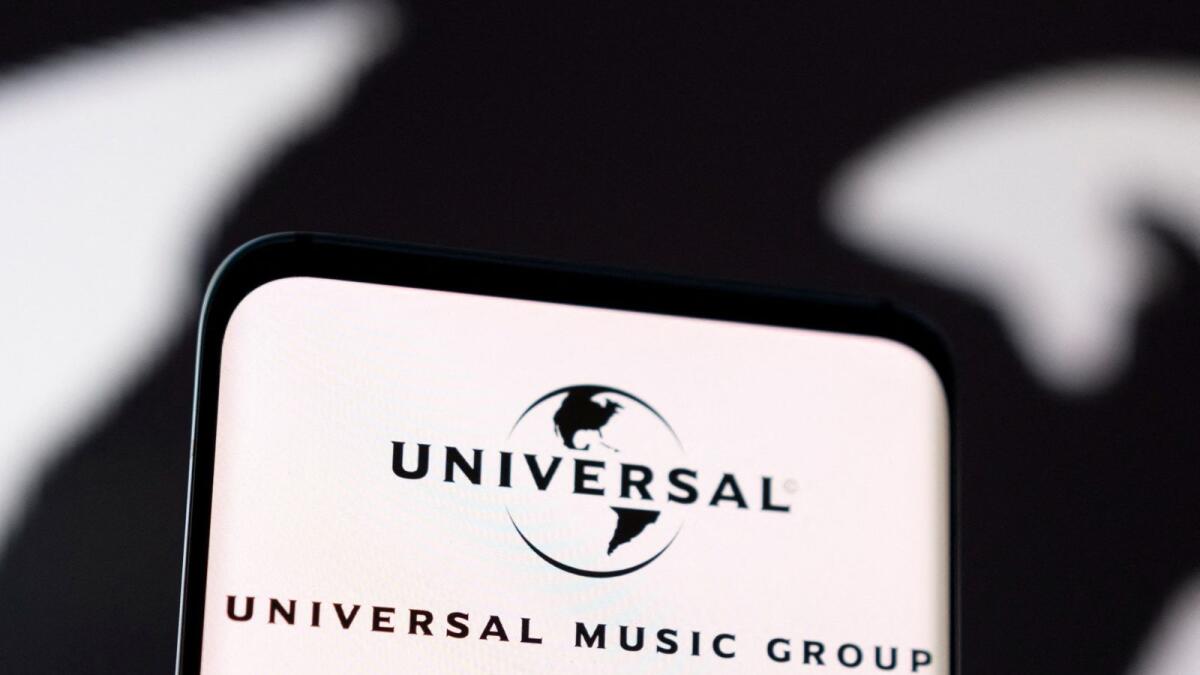 يظهر شعار Universal Music Group في هذا الرسم التوضيحي.  – رويترز