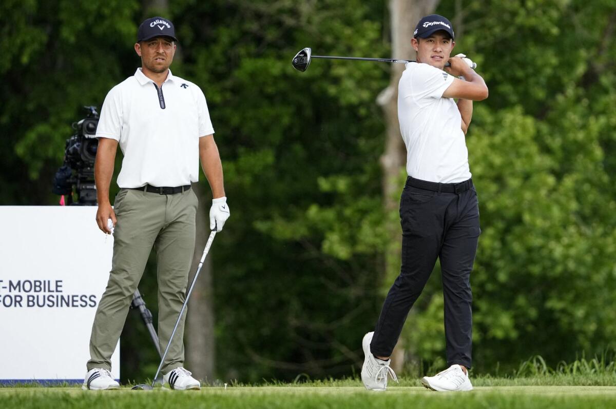 يشاهد Xander Schauffele كولين موريكاوا وهو ينطلق في الحفرة الرابعة خلال الجولة الثالثة من بطولة PGA Championship للغولف في نادي Valhalla للغولف.  -الولايات المتحدة الأمريكية اليوم الرياضة